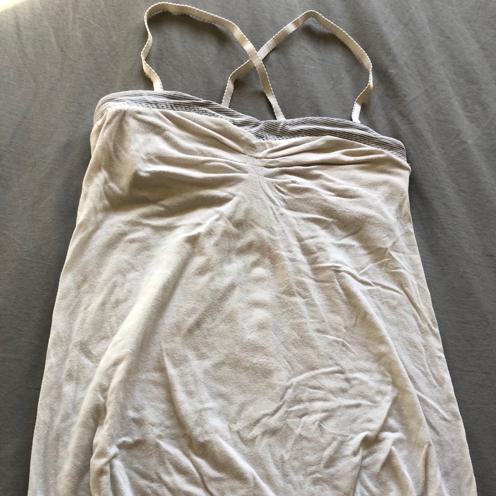 Lululemon tank size 4